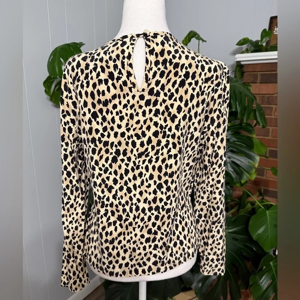 #7) Dana Buchman 97% Silk, 7% spandex stretch Top super comfy. size 14 petites